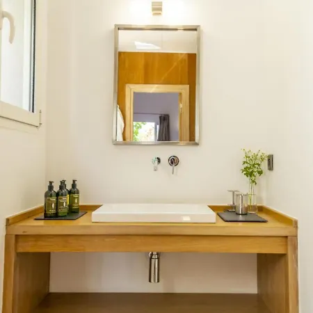 Relax And Reconnect In Porto-Vecchio. Villa With Pool For 10 * Порто-Веккьо