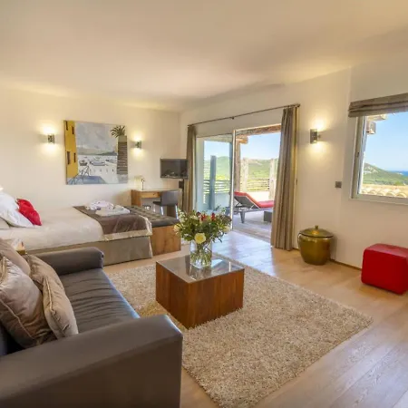 Relax And Reconnect In Porto-Vecchio. Villa With Pool For 10