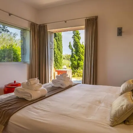 Relax And Reconnect In Porto-Vecchio. Villa With Pool For 10 Порто-Веккьо