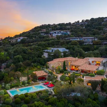 Relax And Reconnect In Porto-Vecchio. Villa With Pool For 10 Вилла